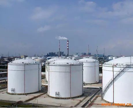 專業(yè)安裝各式油罐,化工罐,儲罐,水罐 化工機(jī)械網(wǎng)